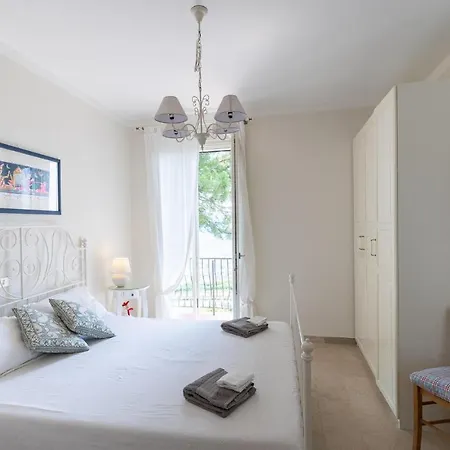 Holiday home Rosa Del Lago *