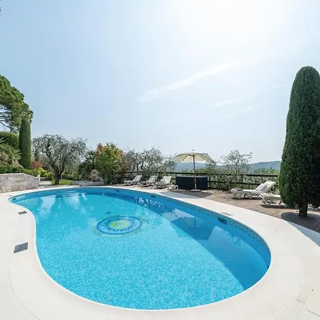 Holiday home Rosa Del Lago