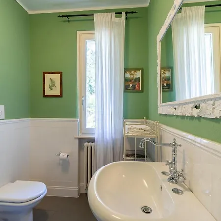 Holiday home Rosa Del Lago Marciaga